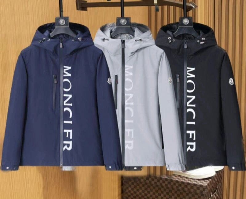 Moncler Outwear Breathable 141143