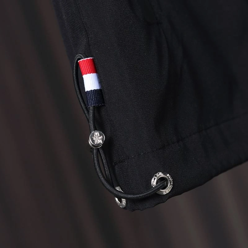 Moncler Outwear Breathable 141143
