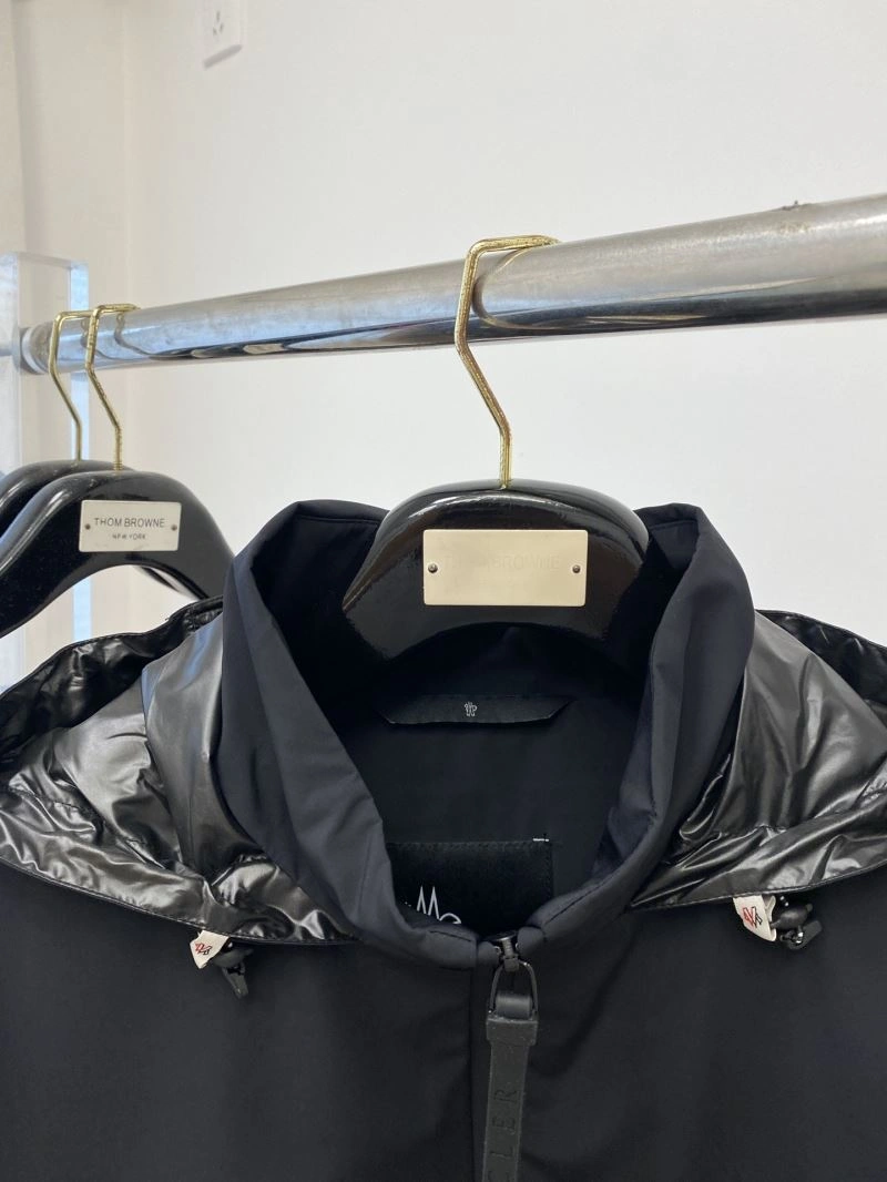 Thermal Moncler Outwear 141133