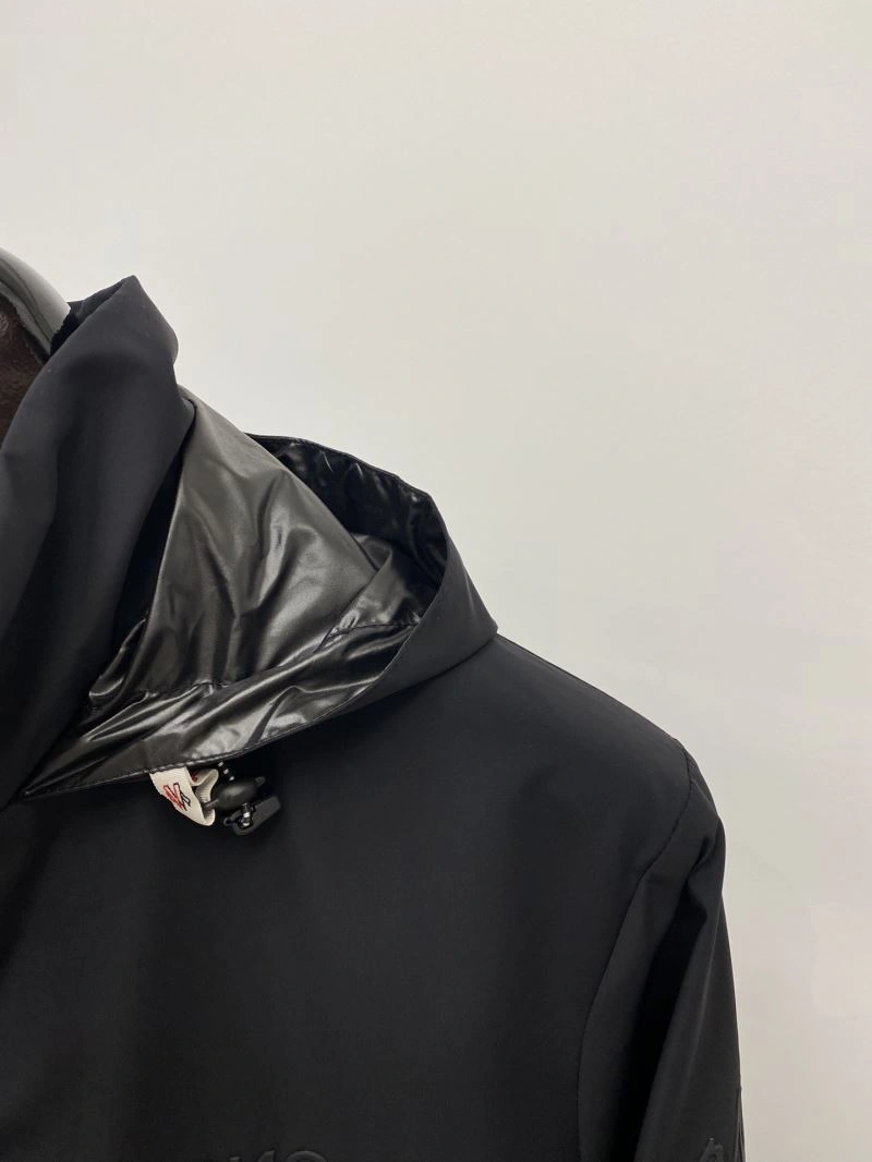 Thermal Moncler Outwear 141133