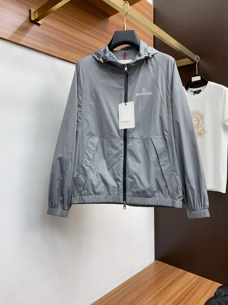 Popular Moncler Outwear 141134