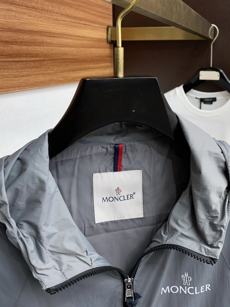 Popular Moncler Outwear 141134