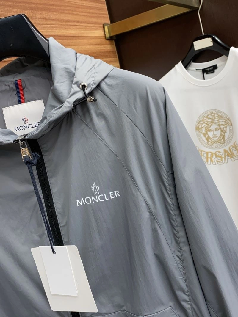 Popular Moncler Outwear 141134