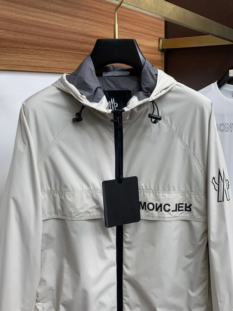 Soft Moncler Outwear 141129