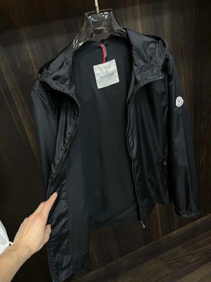 Moncler Outwear Refined 141123