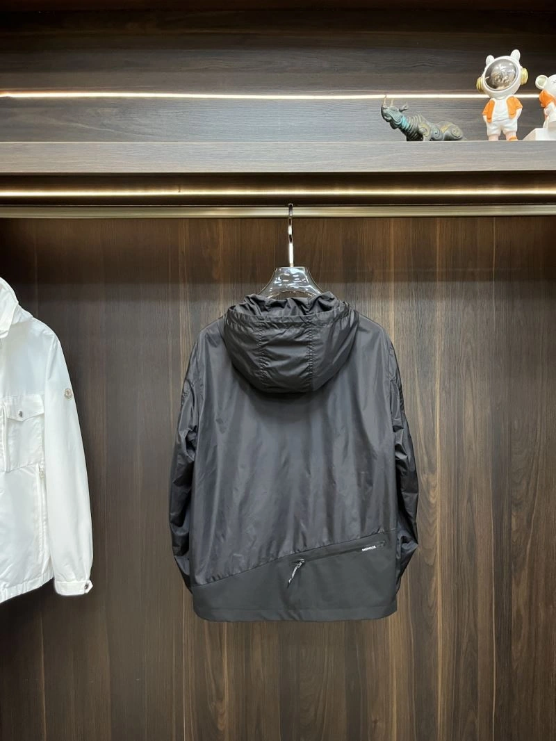 Moncler Outwear Refined 141123
