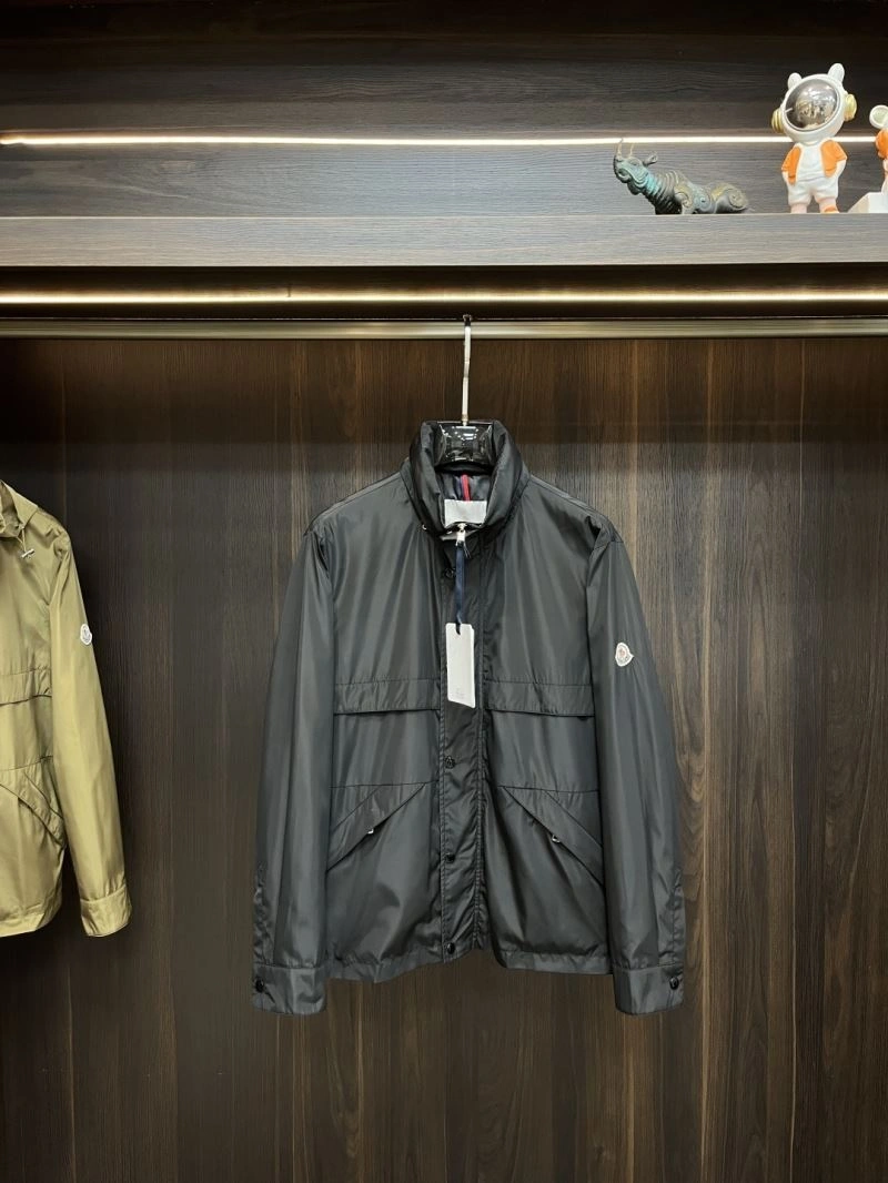 Upgraded Moncler Outwear 141132