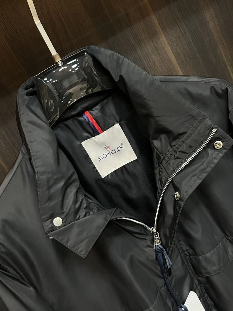 Upgraded Moncler Outwear 141132