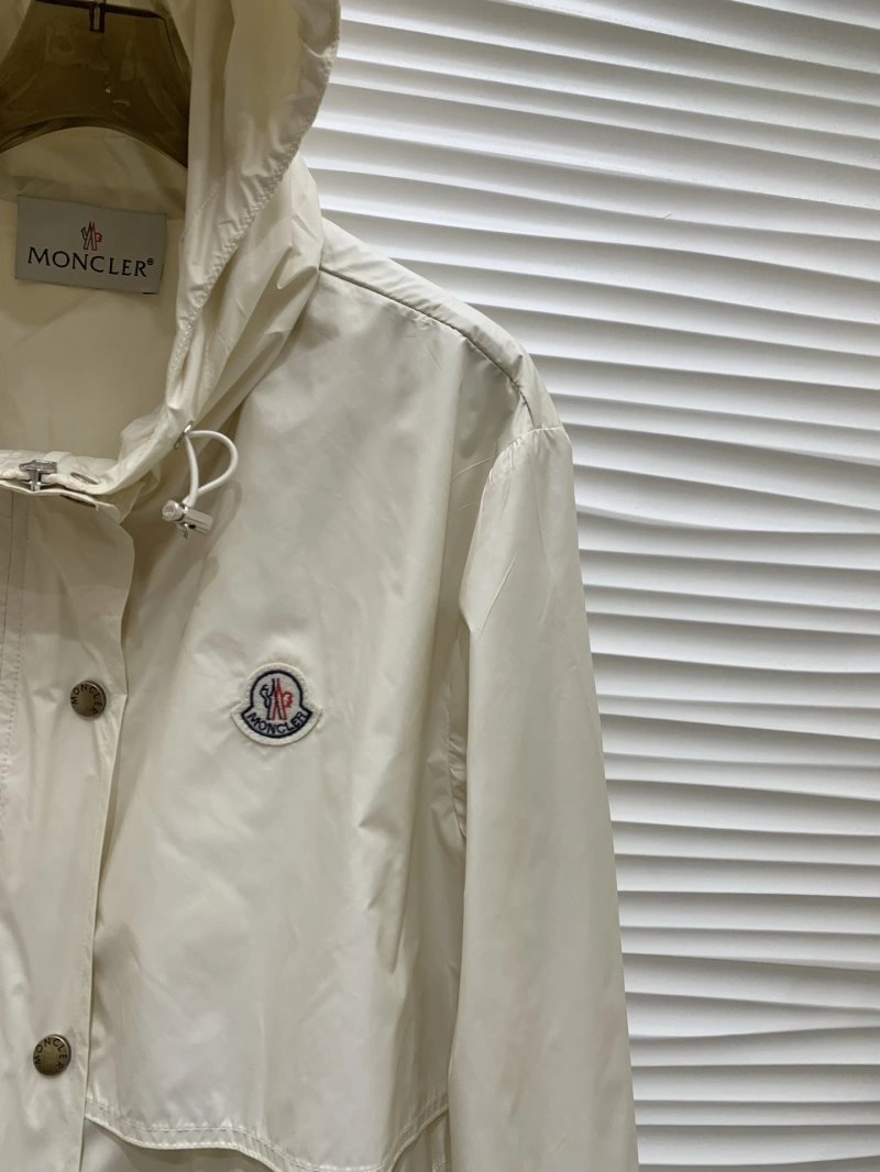 TechFriendly Moncler Outwear 139774