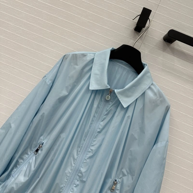 Premium Moncler Outwear 139769