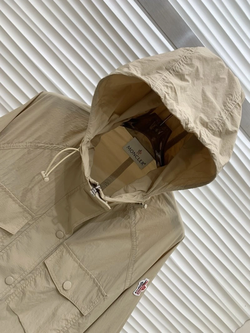 Stylish Moncler Outwear 139776