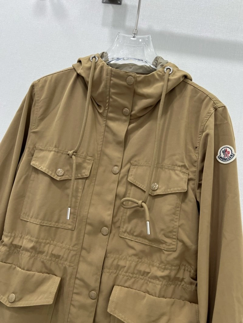 Lightweight Moncler Outwear 139772