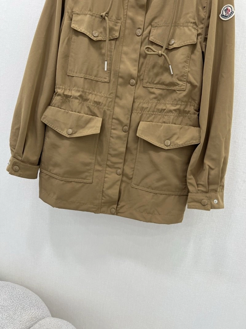 Lightweight Moncler Outwear 139772
