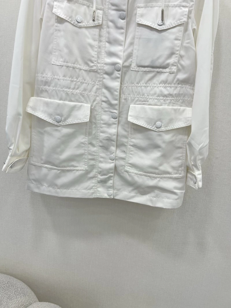 Cozy Moncler Outwear 139775