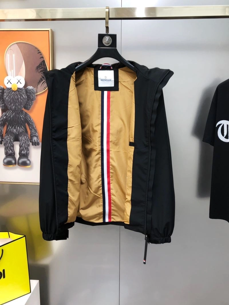 Moncler Outwear SportInspired 140776