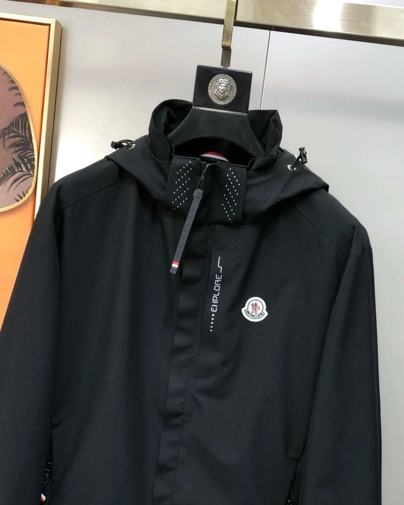Moncler Outwear SportInspired 140776