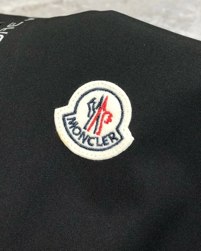 Moncler Outwear SportInspired 140776
