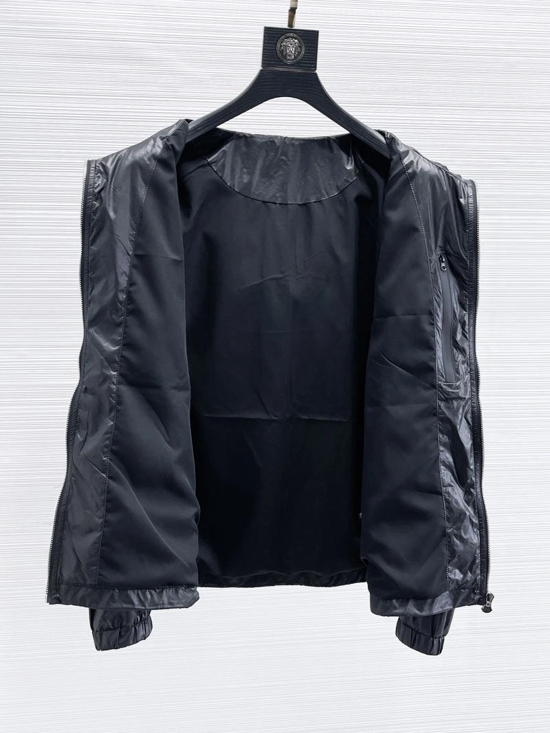 Moncler Outwear Upgraded 140770