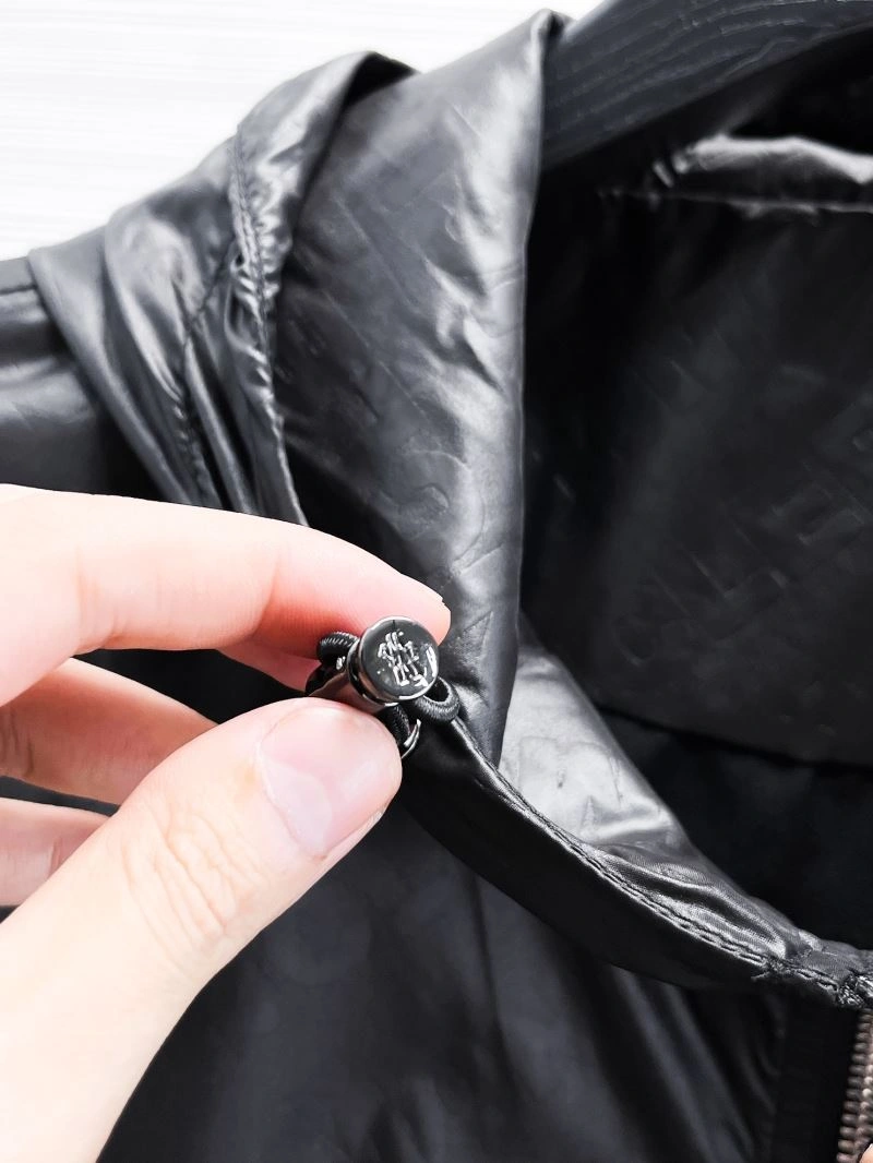 Moncler Outwear Upgraded 140770