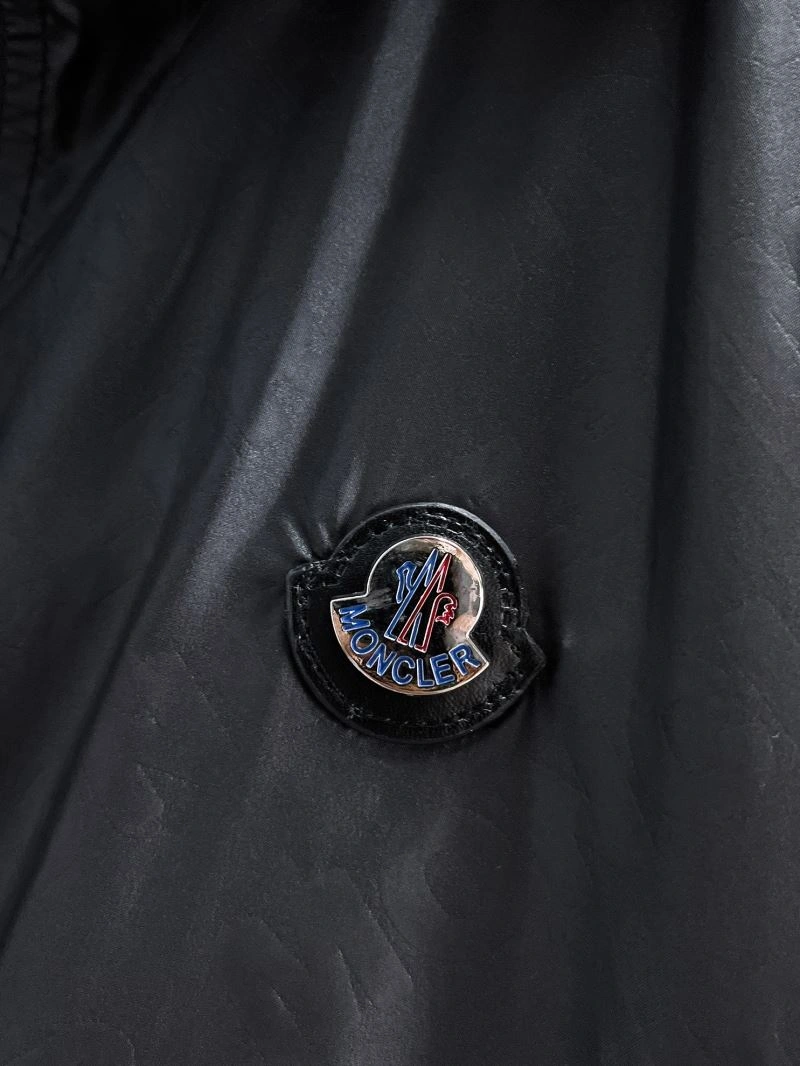 Moncler Outwear Upgraded 140770