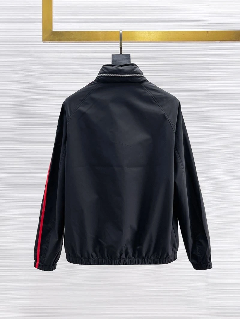Moncler Outwear Sporty 140758
