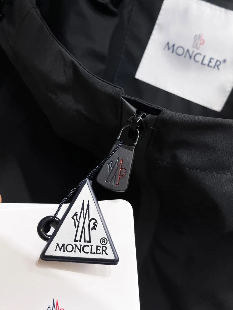 TravelReady Moncler Outwear 140768