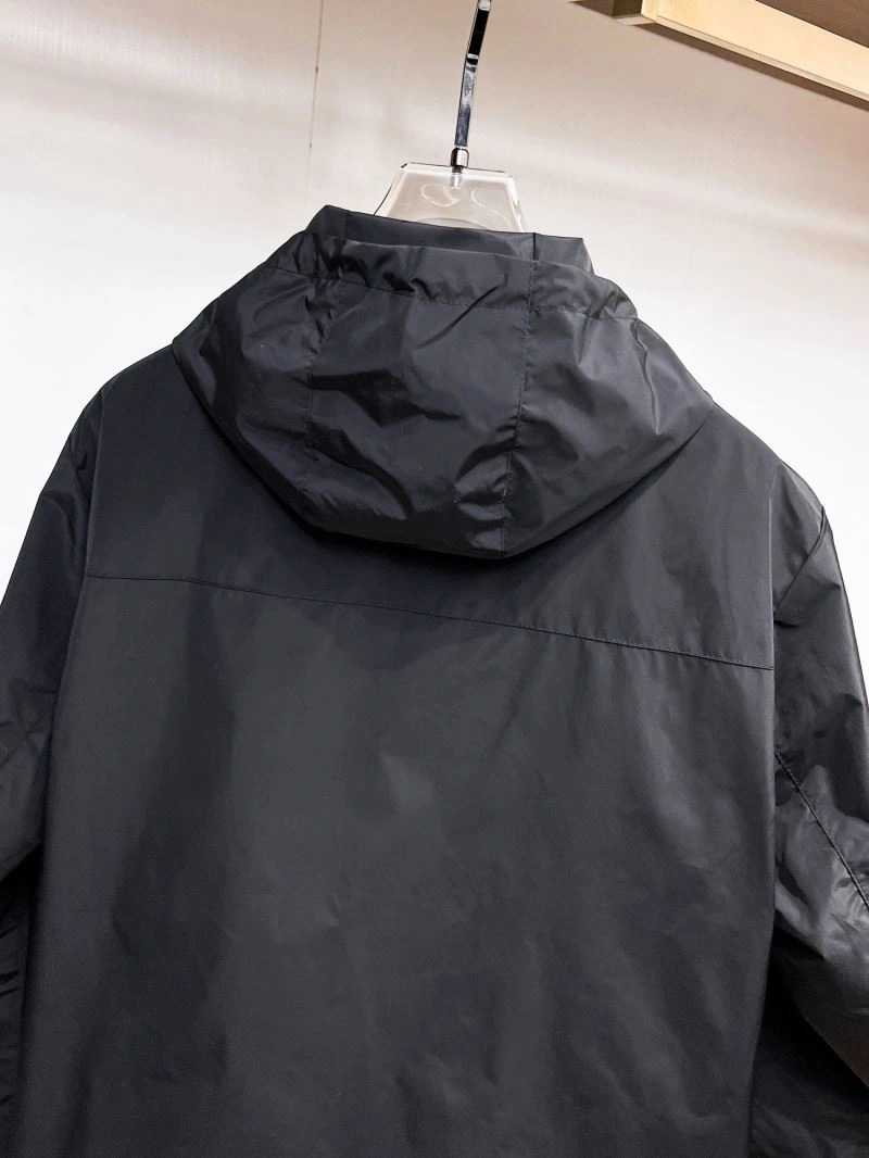 Seasonal Moncler Outwear 140766
