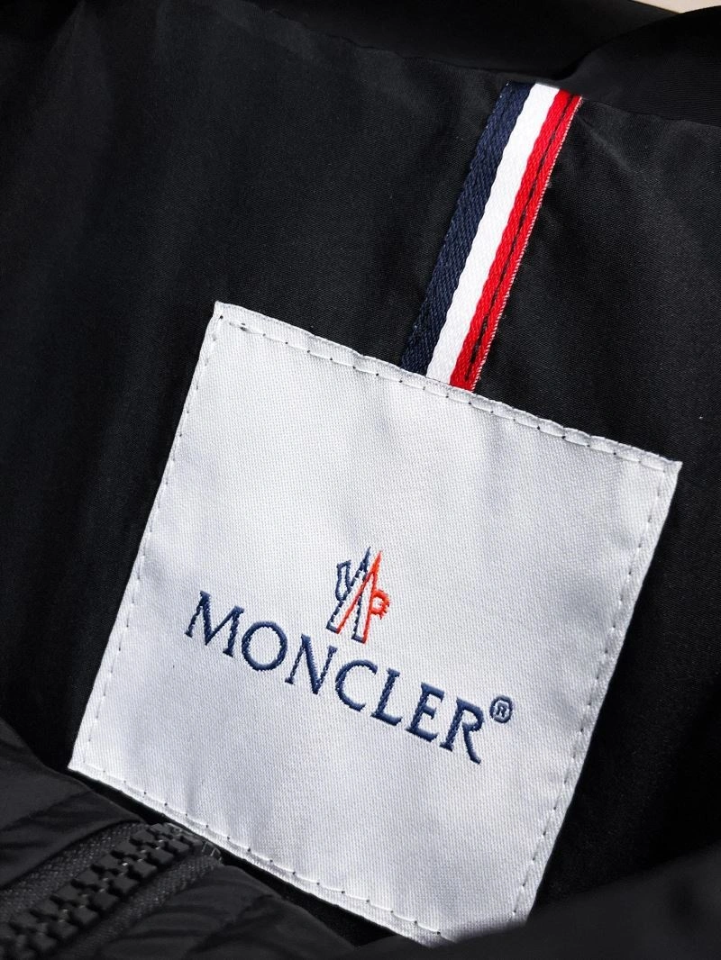 Moncler Outwear GoAnywhere 140763