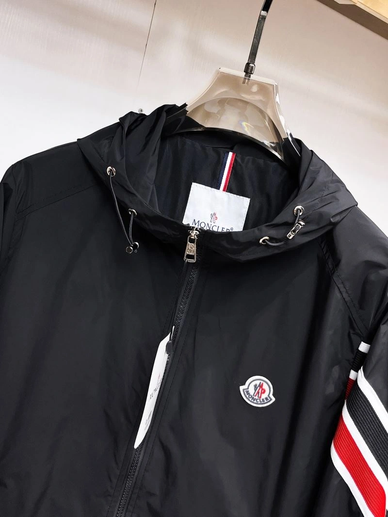 Moncler Outwear GoAnywhere 140763