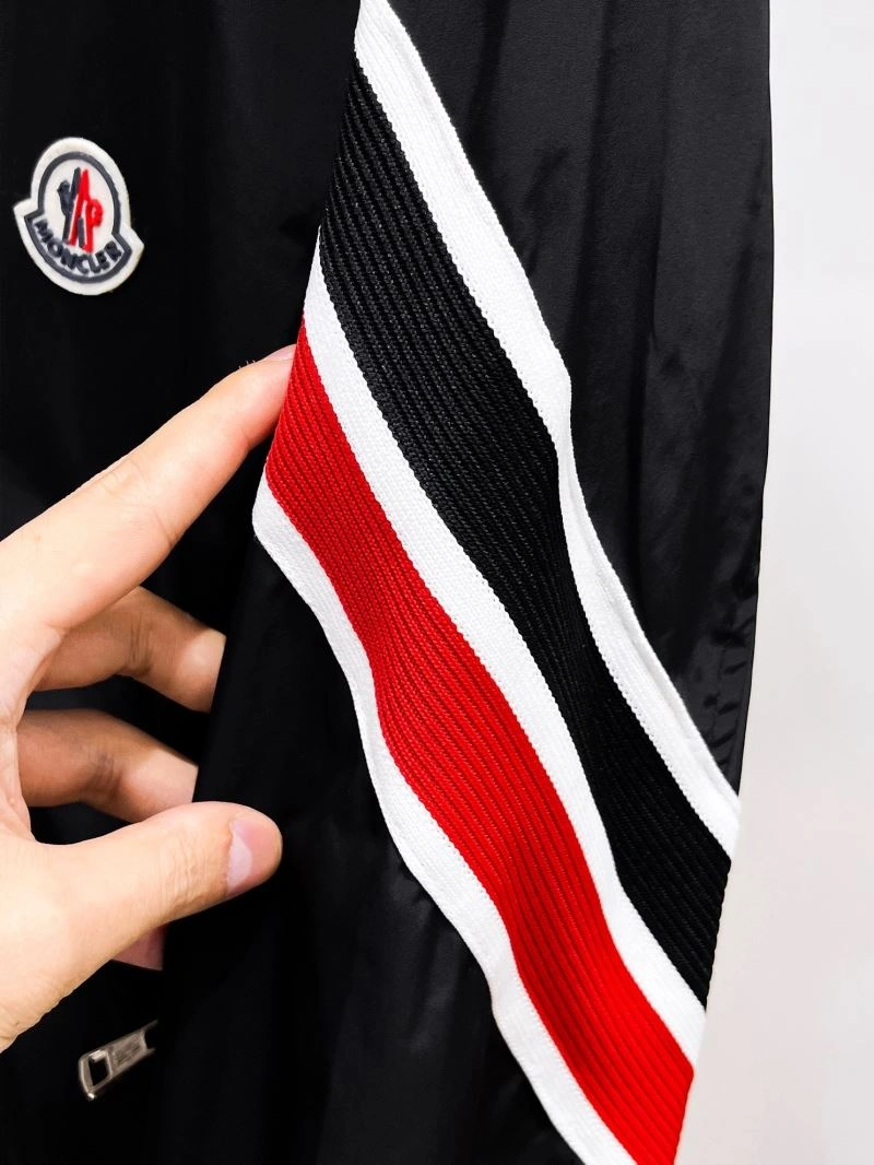 Moncler Outwear GoAnywhere 140763