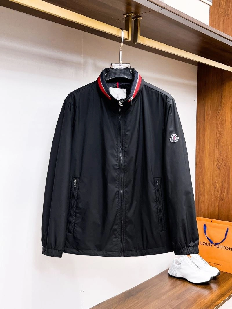 Flexible Moncler Outwear 140771