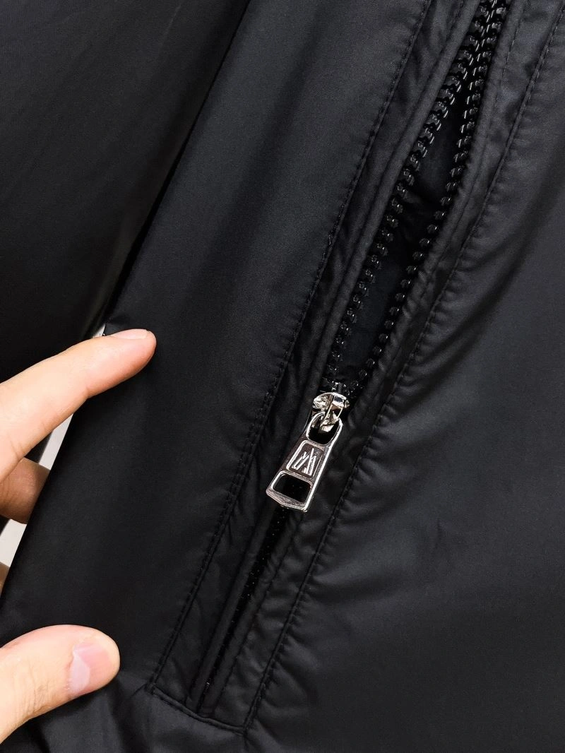 Flexible Moncler Outwear 140771