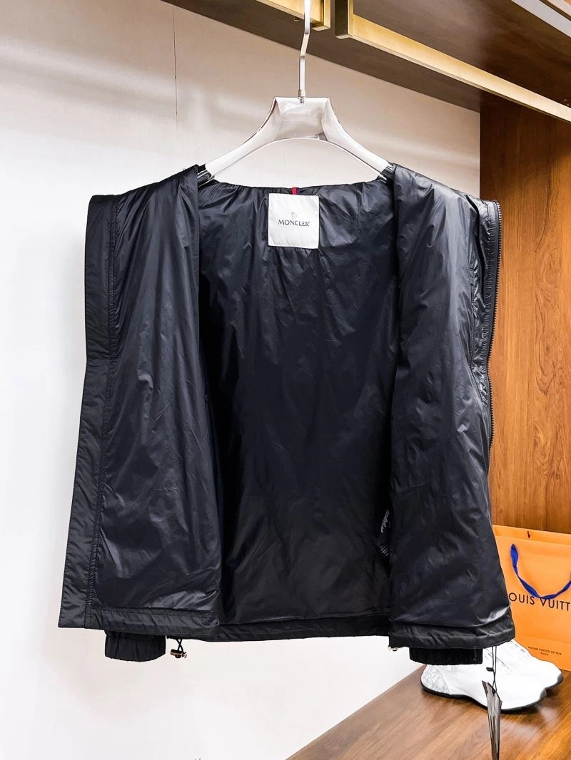 Flexible Moncler Outwear 140771