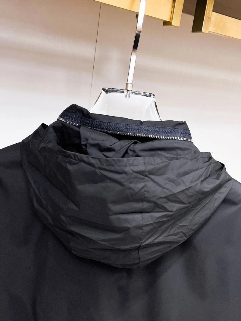 Flexible Moncler Outwear 140771