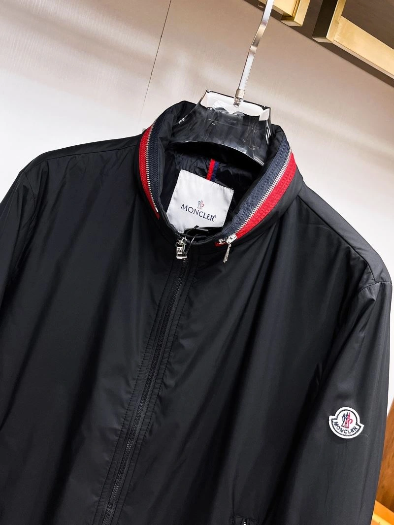 Flexible Moncler Outwear 140771