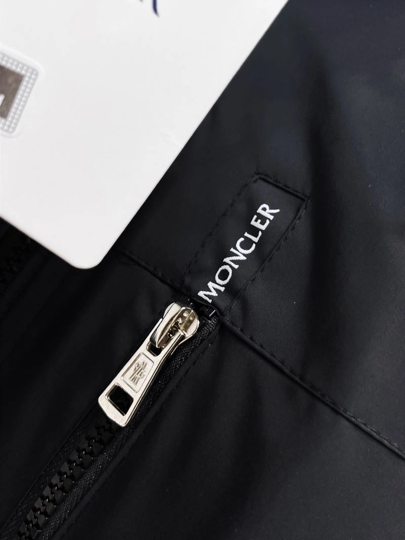 Moncler Outwear SunProtective 140762