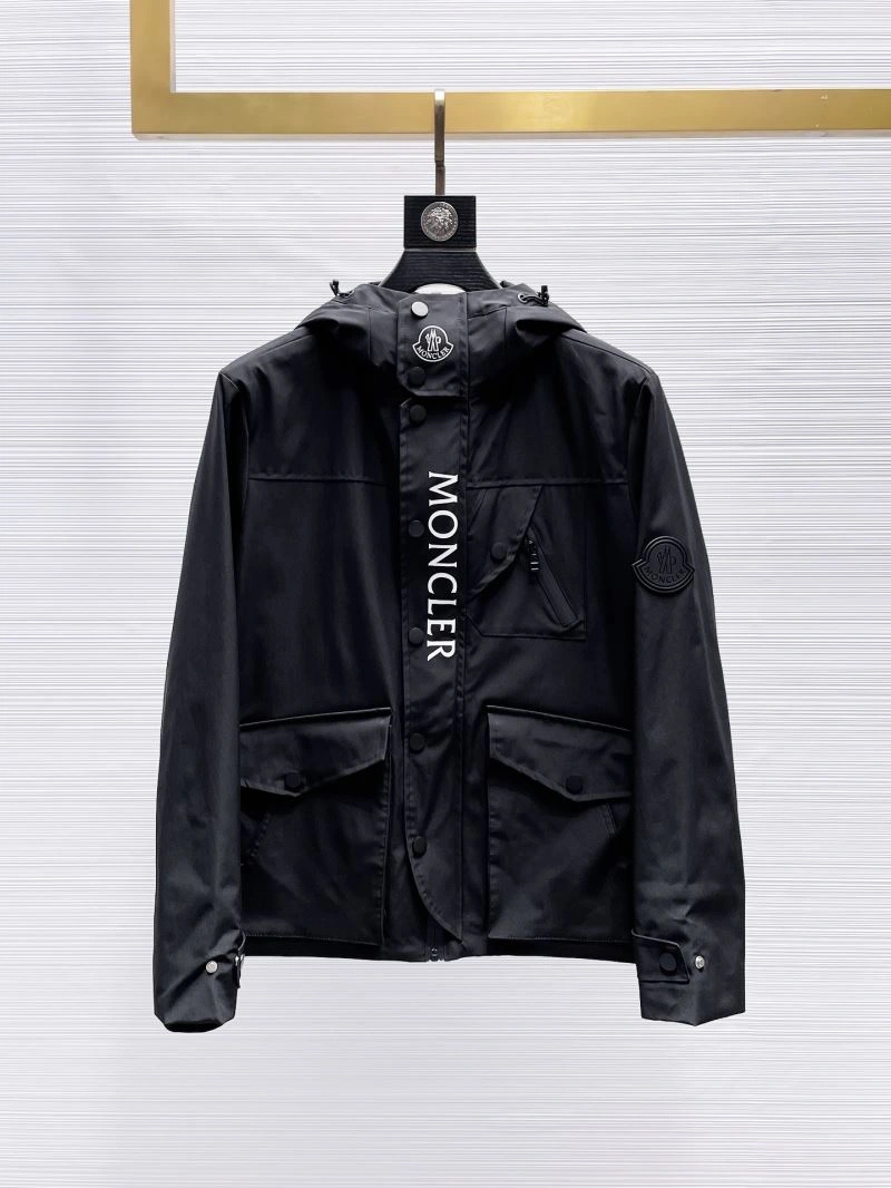 Supportive Moncler Outwear 140747