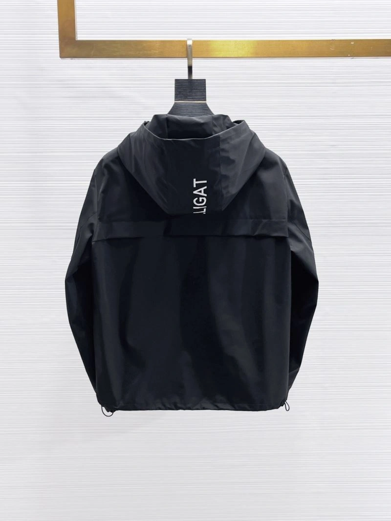 Moncler Outwear Sophisticated 140745
