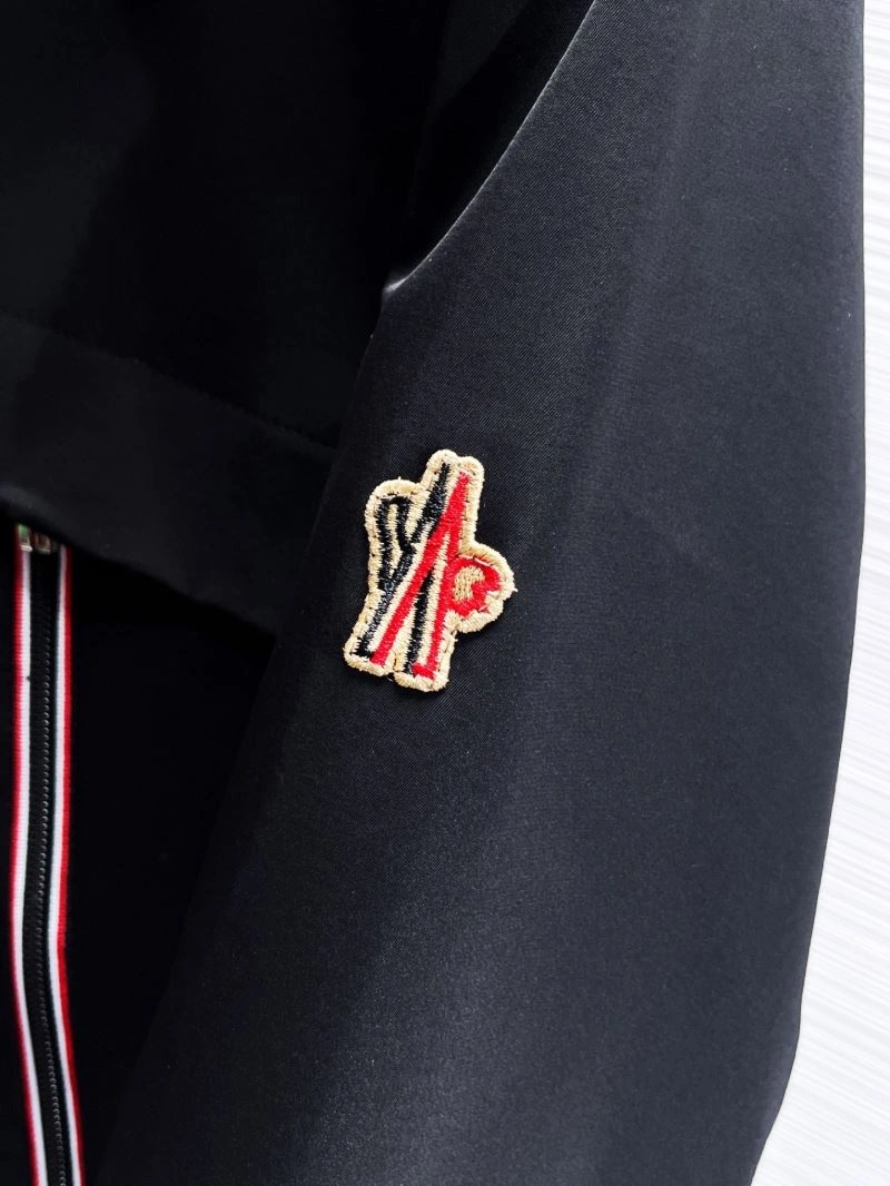 Moncler Outwear Sophisticated 140745