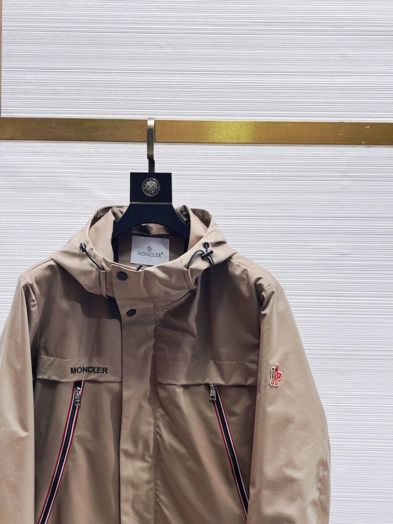 Moncler Outwear Breathable 140751