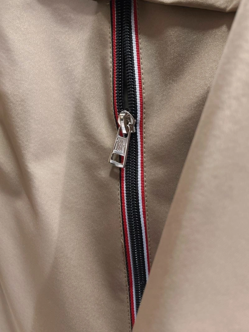 Moncler Outwear Breathable 140751