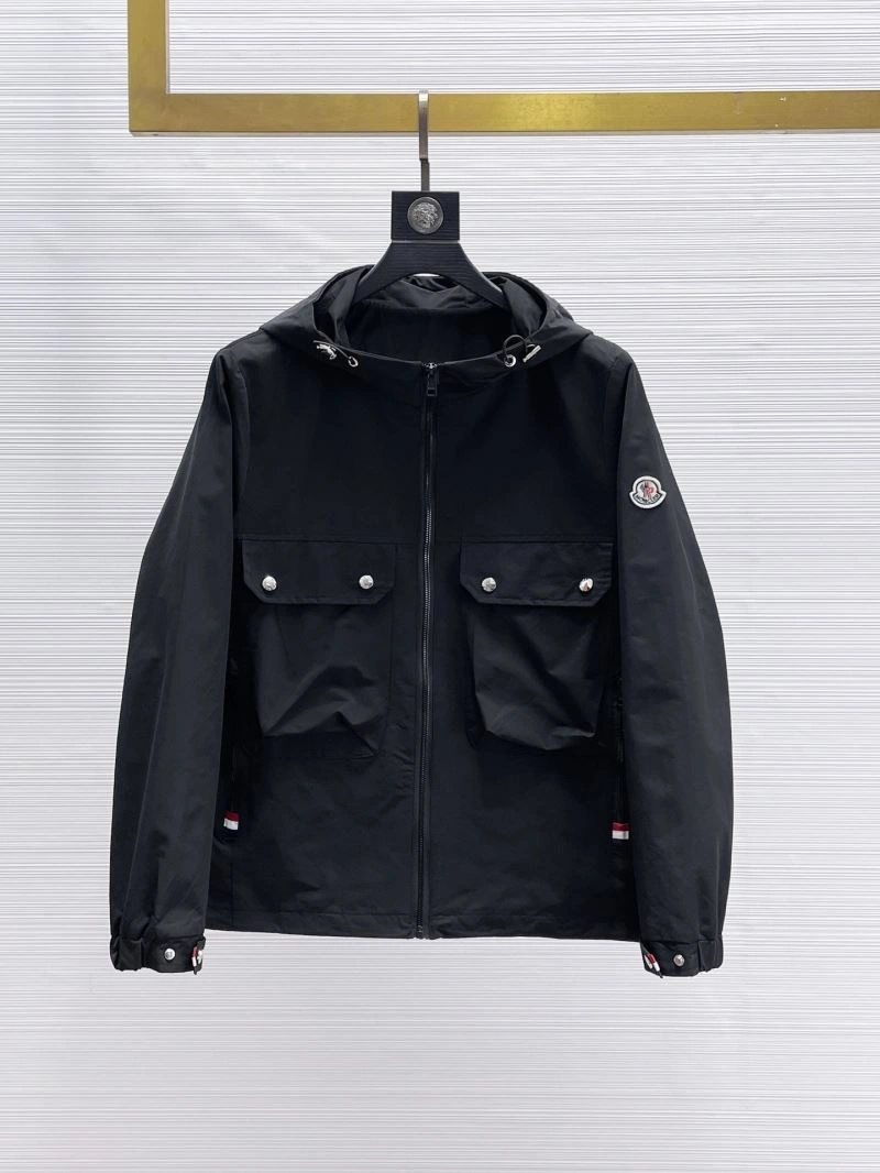 Moncler Outwear Timeless 140749