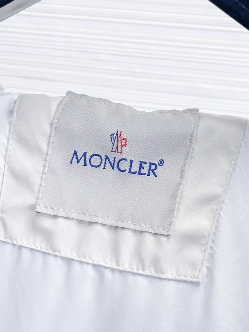 Lightweight Moncler Outwear 140742