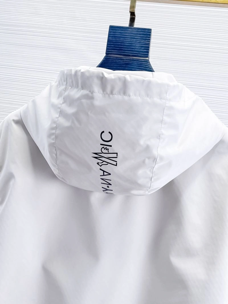 Lightweight Moncler Outwear 140742