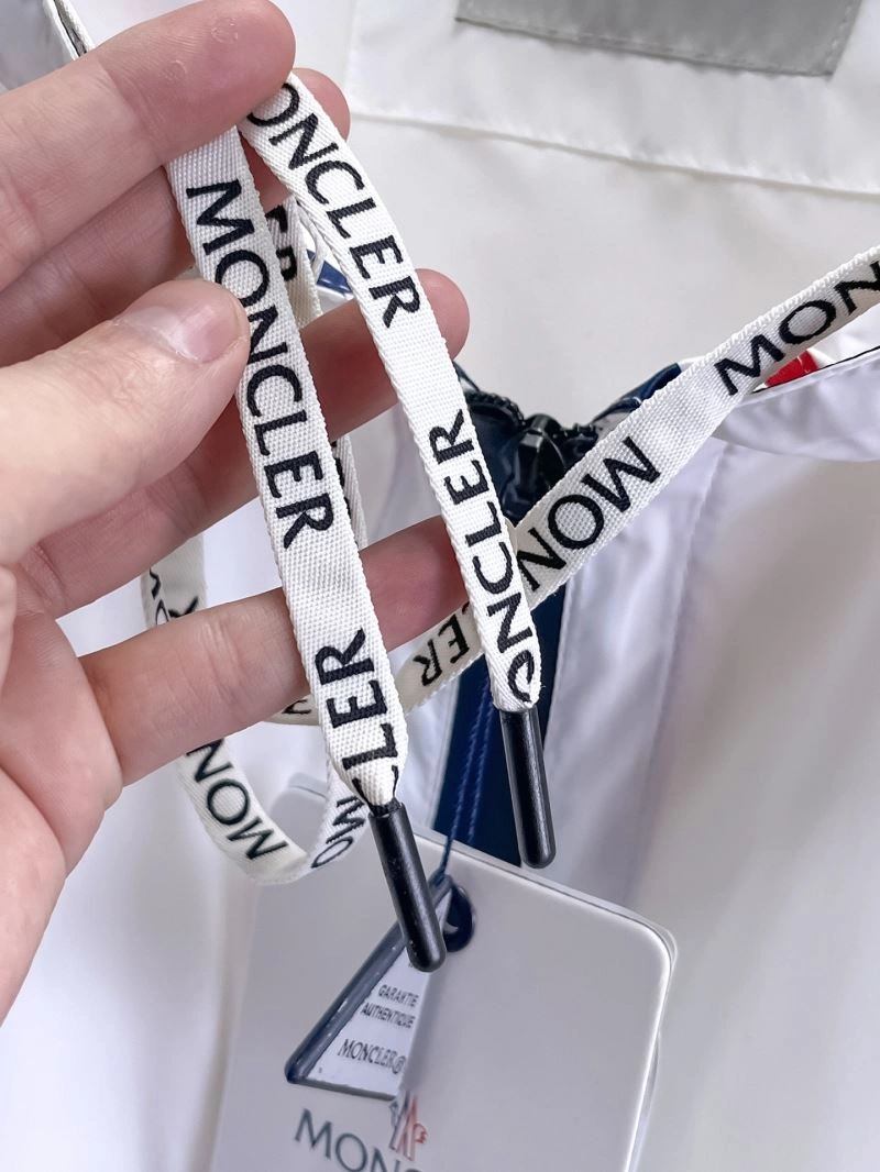 Moncler Outwear Casual 140740