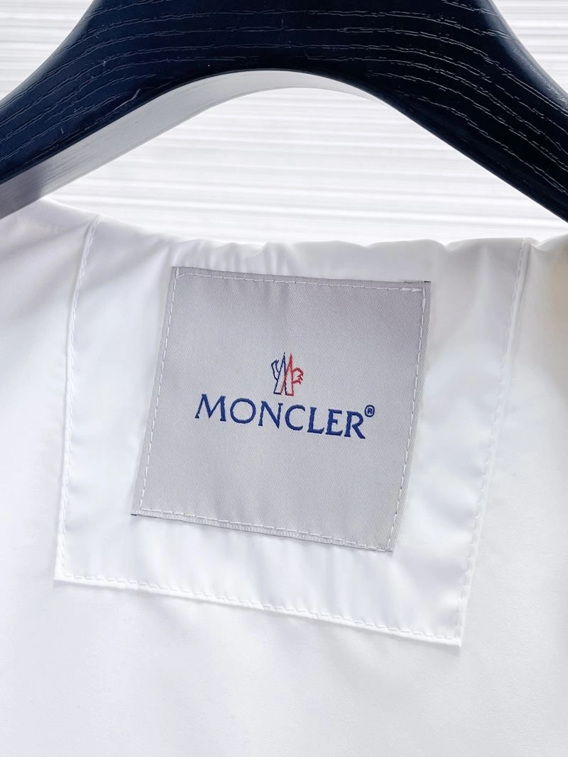 Moncler Outwear Casual 140740