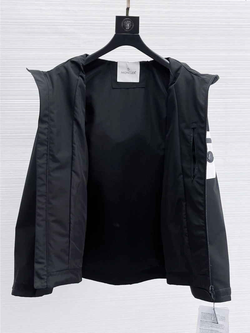 Moncler Outwear Packable 140746