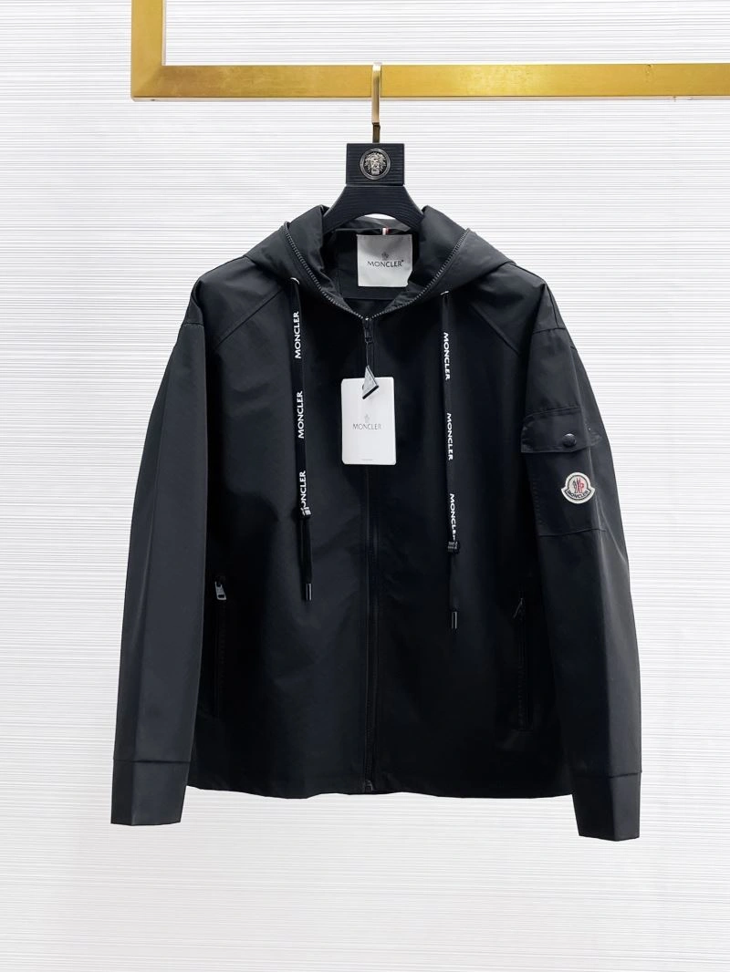 Moncler Outwear AllSeason 140748