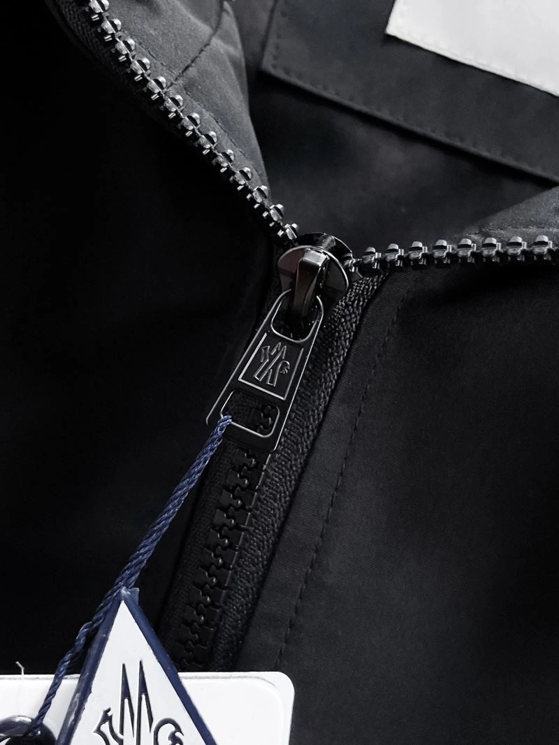 Moncler Outwear AllSeason 140748