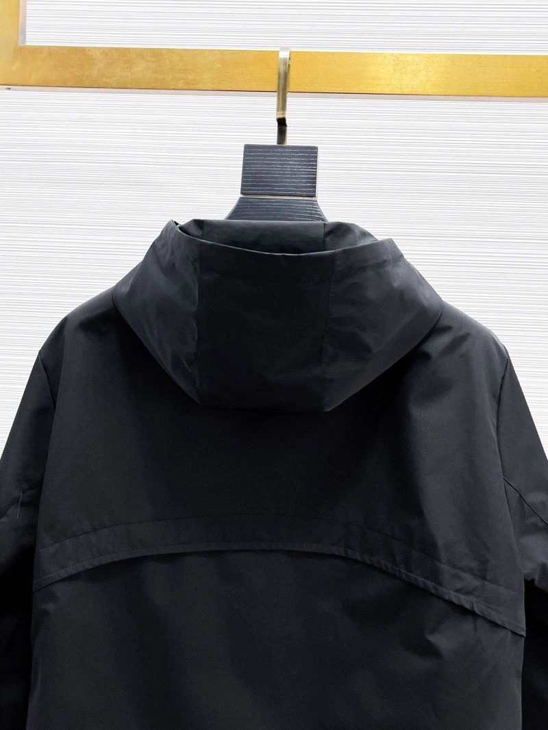 Durable Moncler Outwear 140744